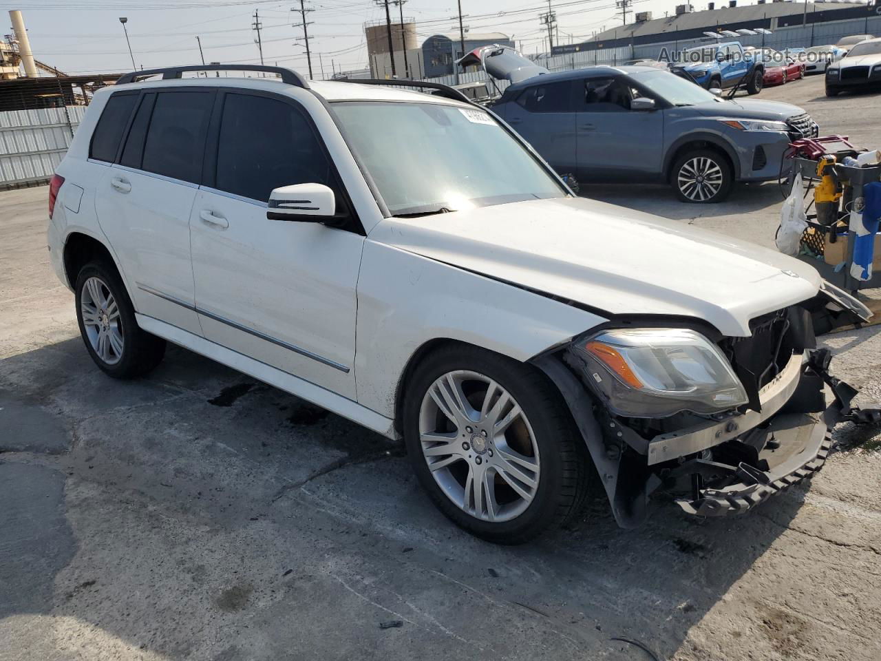 2013 Mercedes-benz Glk 350 White vin: WDCGG5HB9DG119153