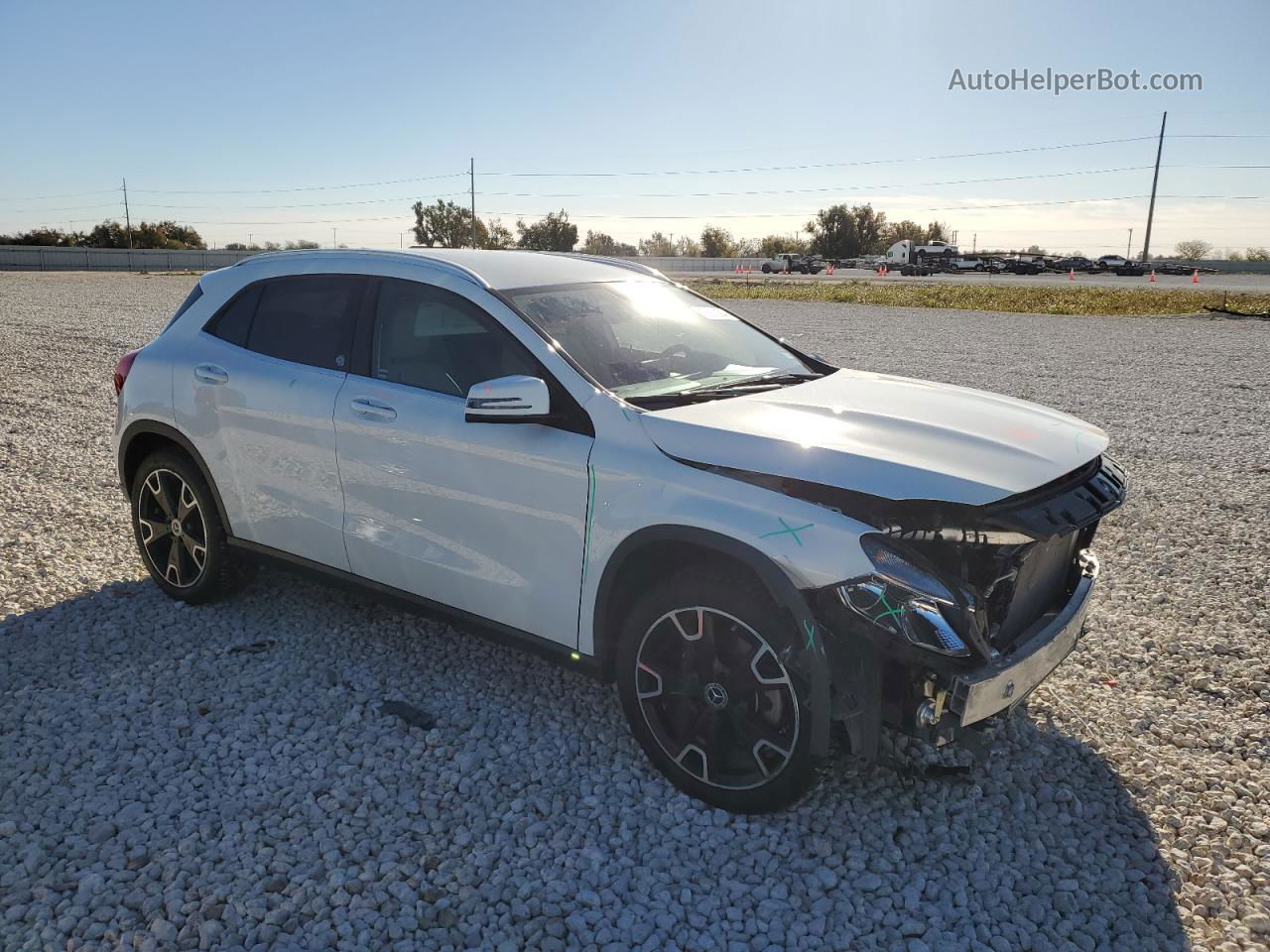 2019 Mercedes-benz Gla 250 White vin: WDCTG4EB2KU010352