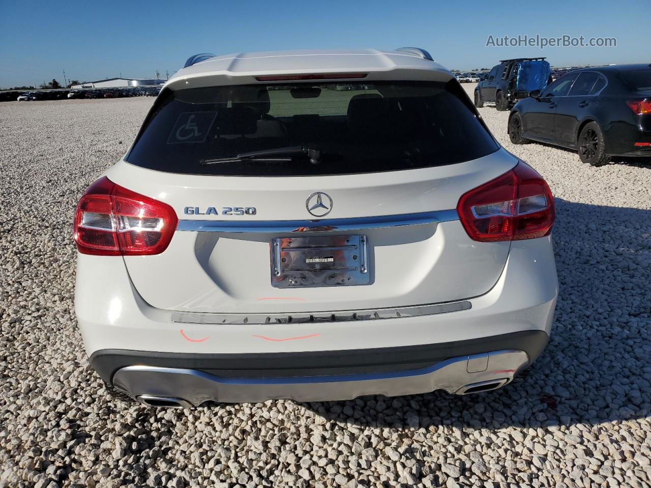 2019 Mercedes-benz Gla 250 White vin: WDCTG4EB2KU010352