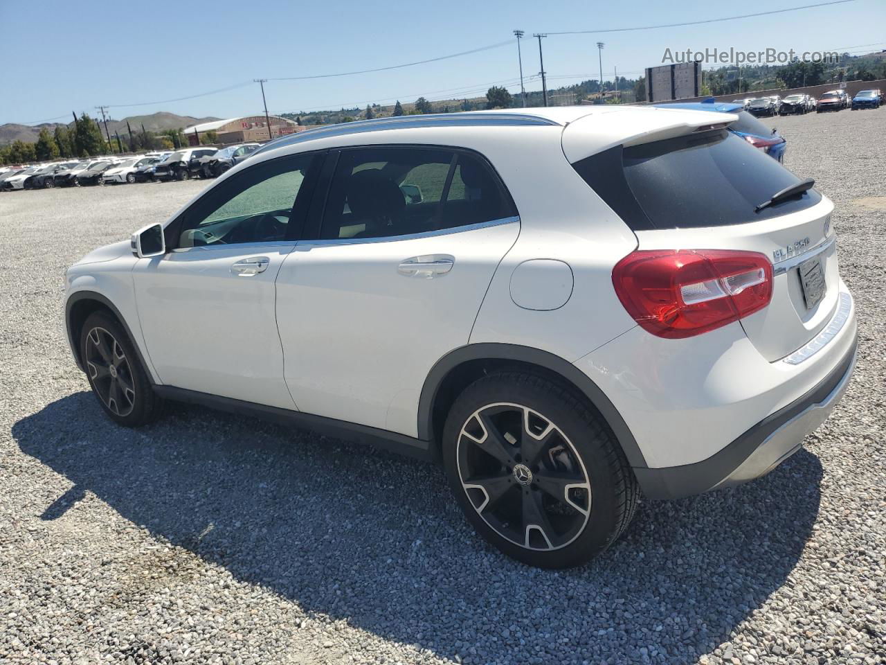 2019 Mercedes-benz Gla 250 White vin: WDCTG4EB3KU013857