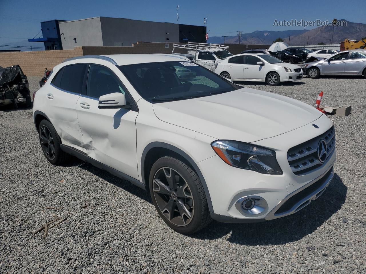 2019 Mercedes-benz Gla 250 White vin: WDCTG4EB3KU013857