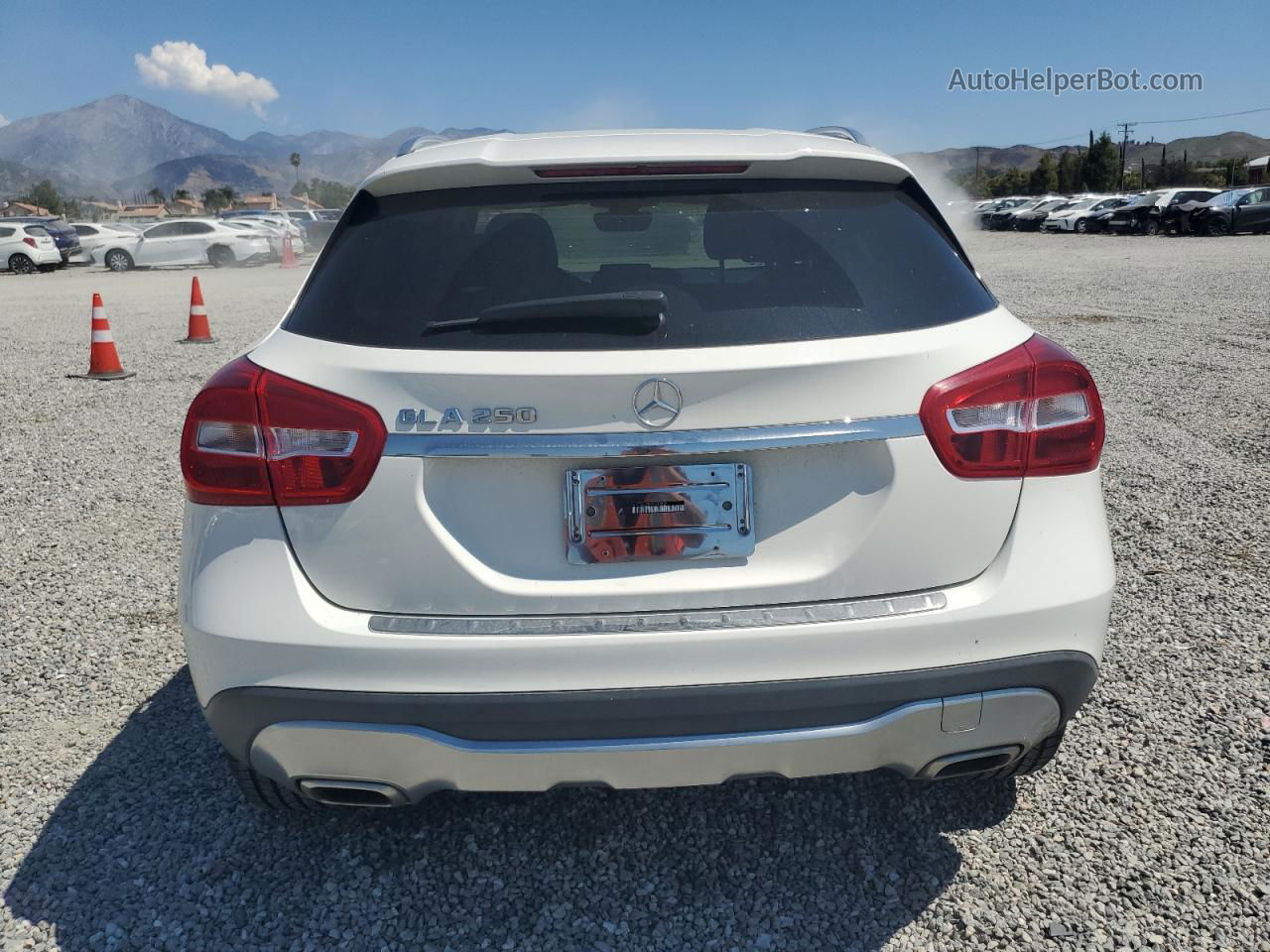 2019 Mercedes-benz Gla 250 White vin: WDCTG4EB3KU013857