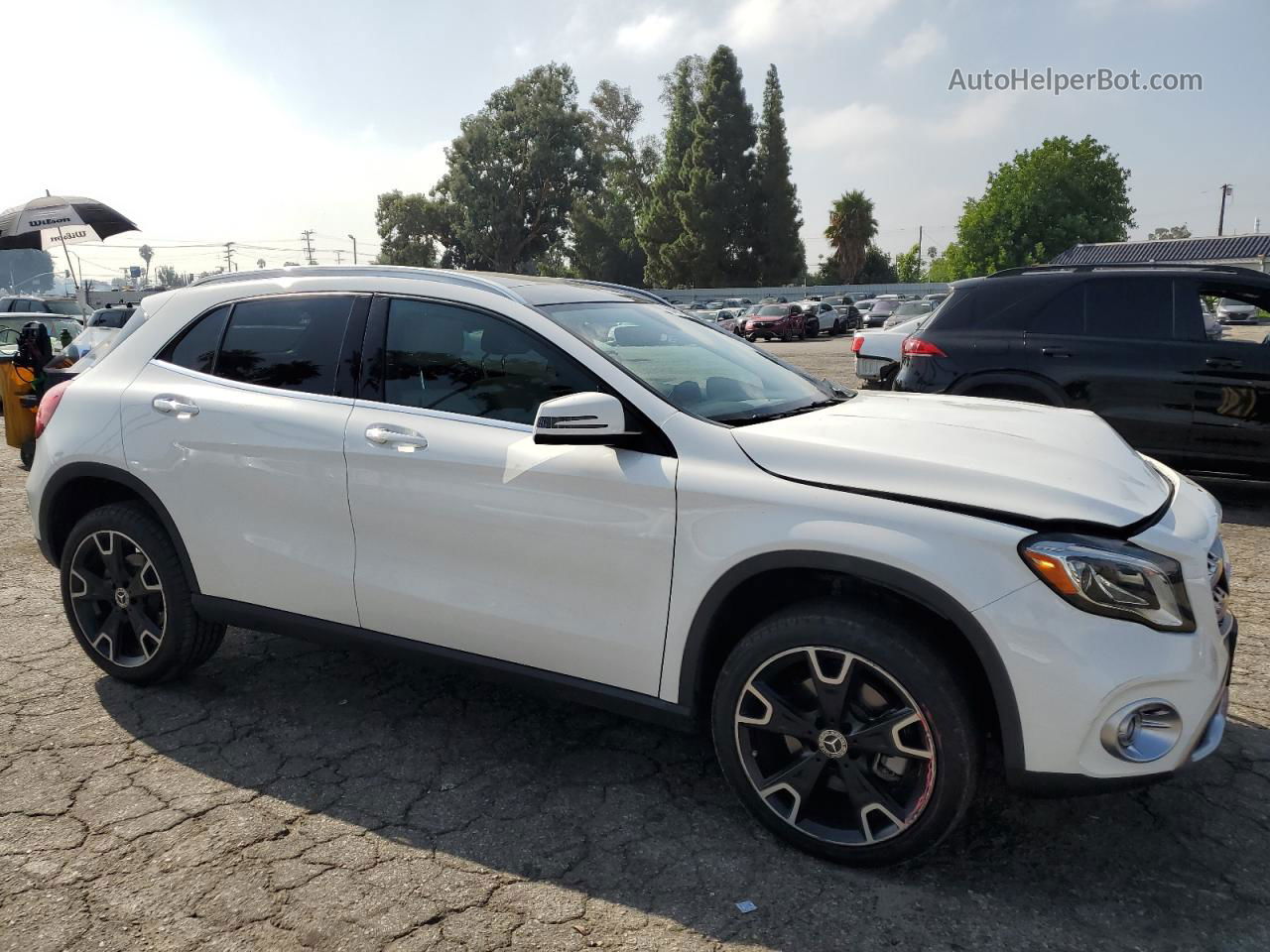 2019 Mercedes-benz Gla 250 White vin: WDCTG4EB4KJ587319