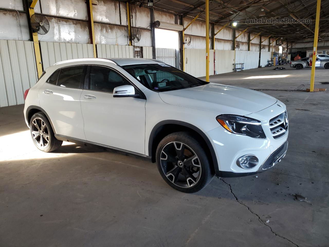 2019 Mercedes-benz Gla 250 Белый vin: WDCTG4EB4KU017786