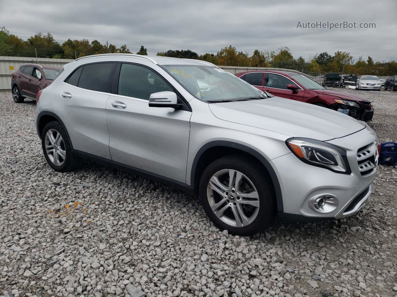 2019 Mercedes-benz Gla 250 Серебряный vin: WDCTG4EB5KJ549761