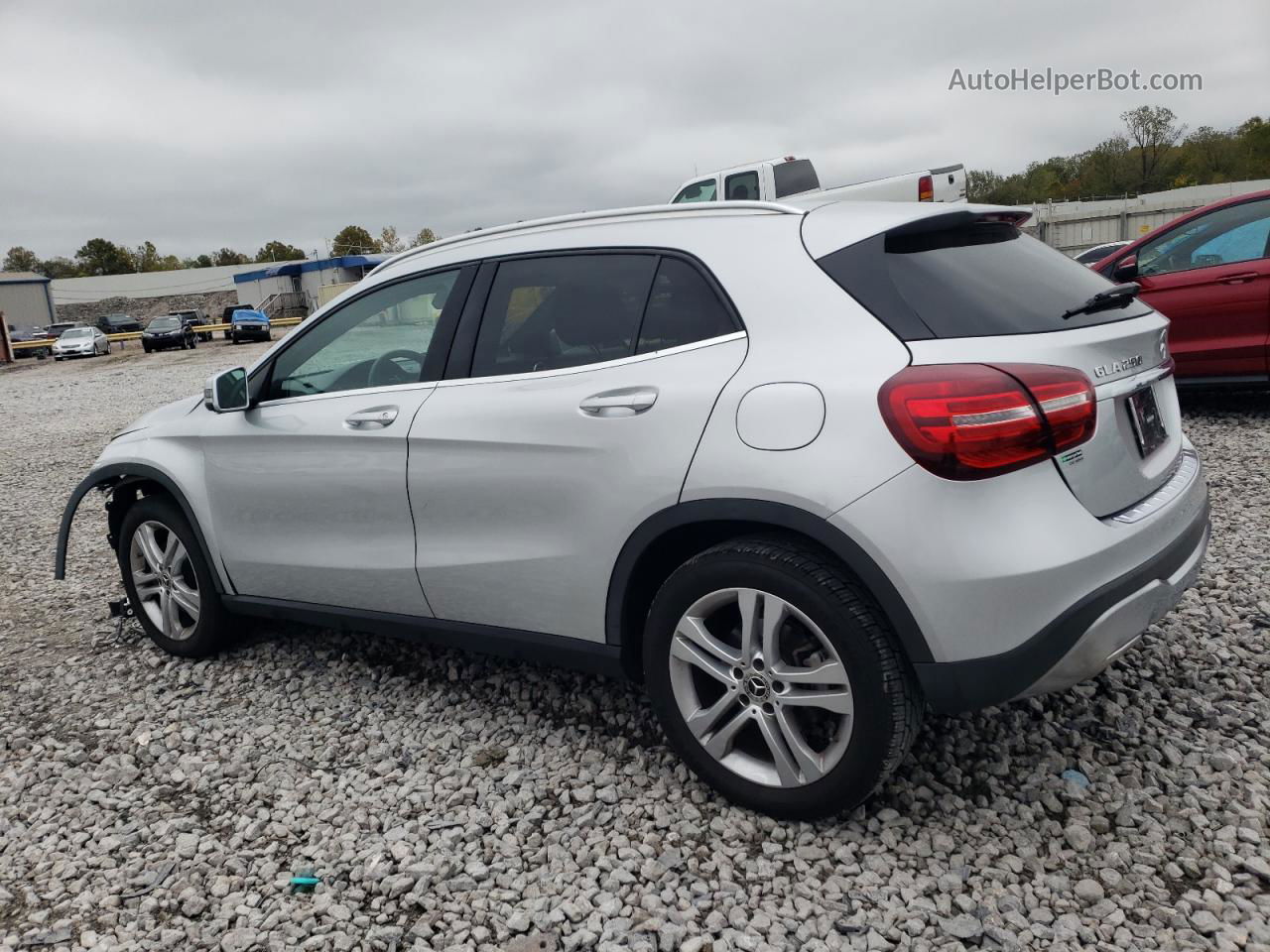 2019 Mercedes-benz Gla 250 Silver vin: WDCTG4EB5KJ549761