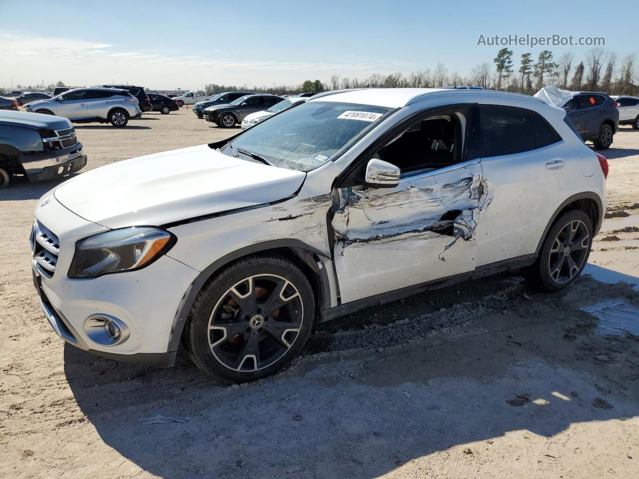 2019 Mercedes-benz Gla 250 White vin: WDCTG4EB5KU005405