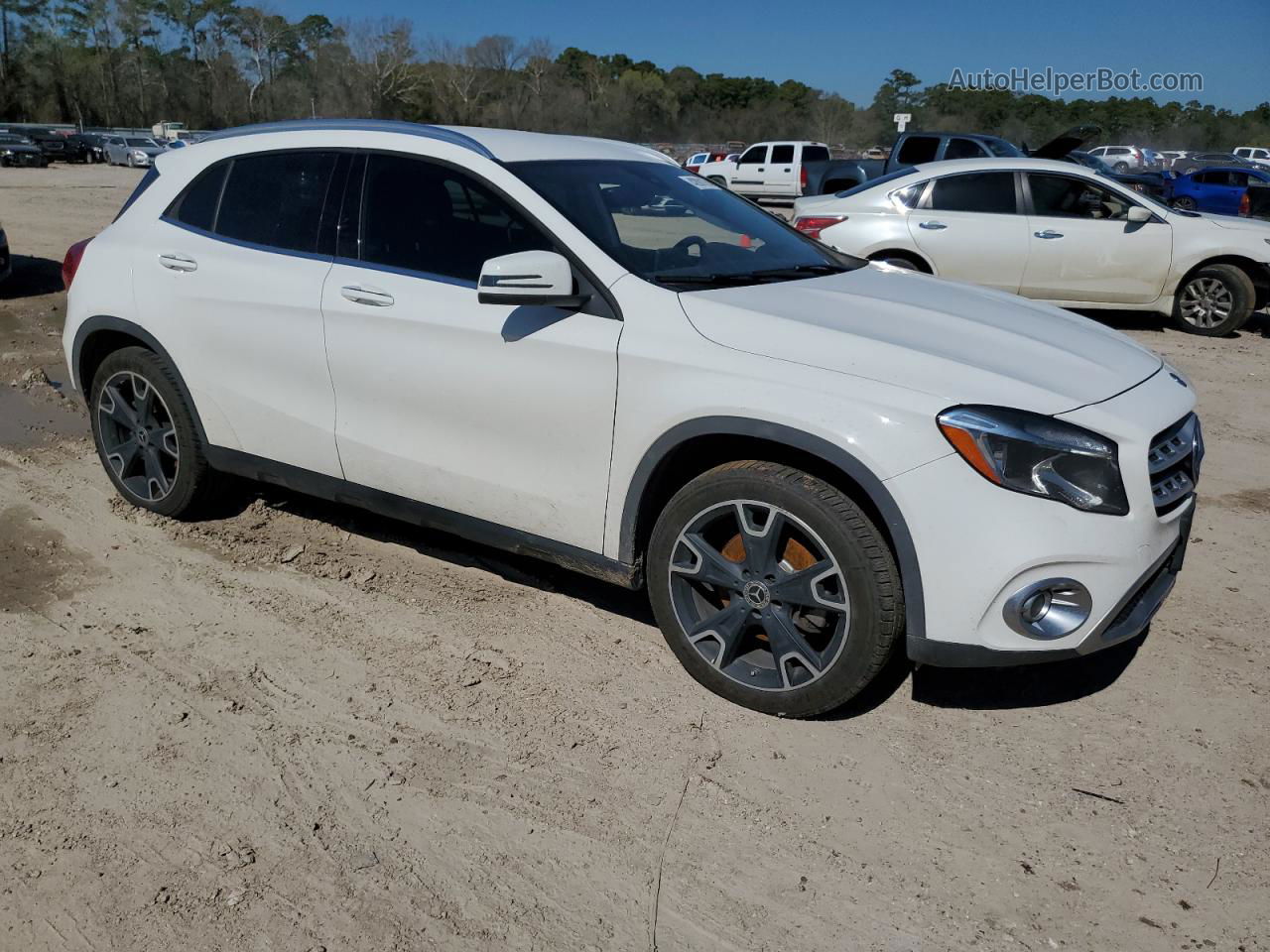 2019 Mercedes-benz Gla 250 Белый vin: WDCTG4EB5KU005405