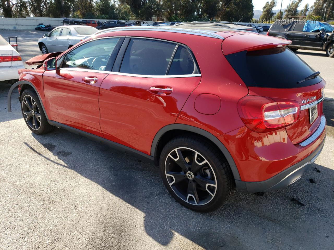 2019 Mercedes-benz Gla 250 Red vin: WDCTG4EB5KU008062