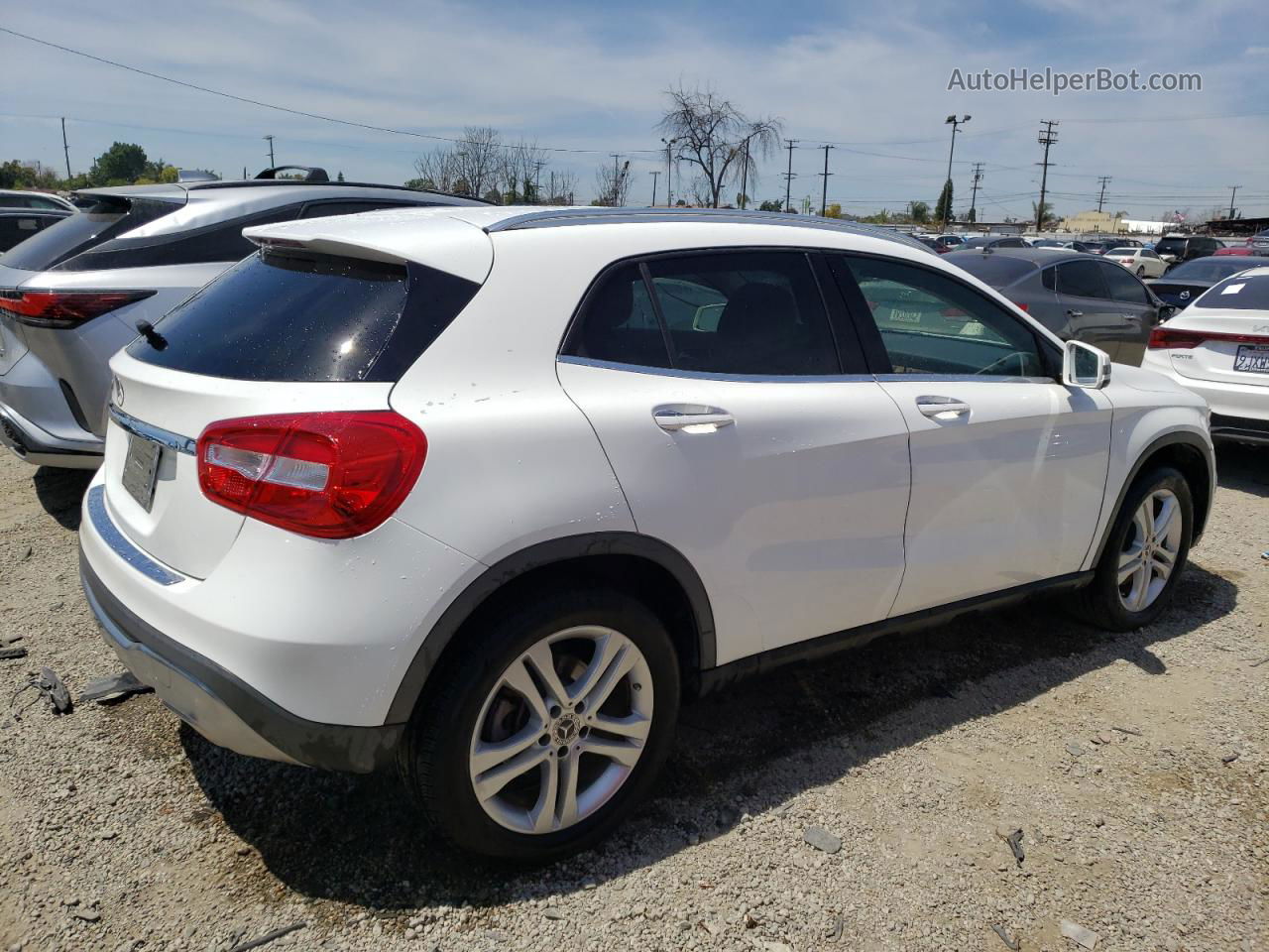 2019 Mercedes-benz Gla 250 White vin: WDCTG4EB5KU014928