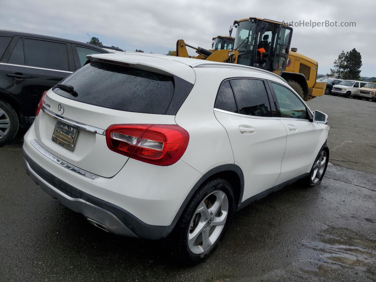 2019 Mercedes-benz Gla 250 White vin: WDCTG4EB5KU016386