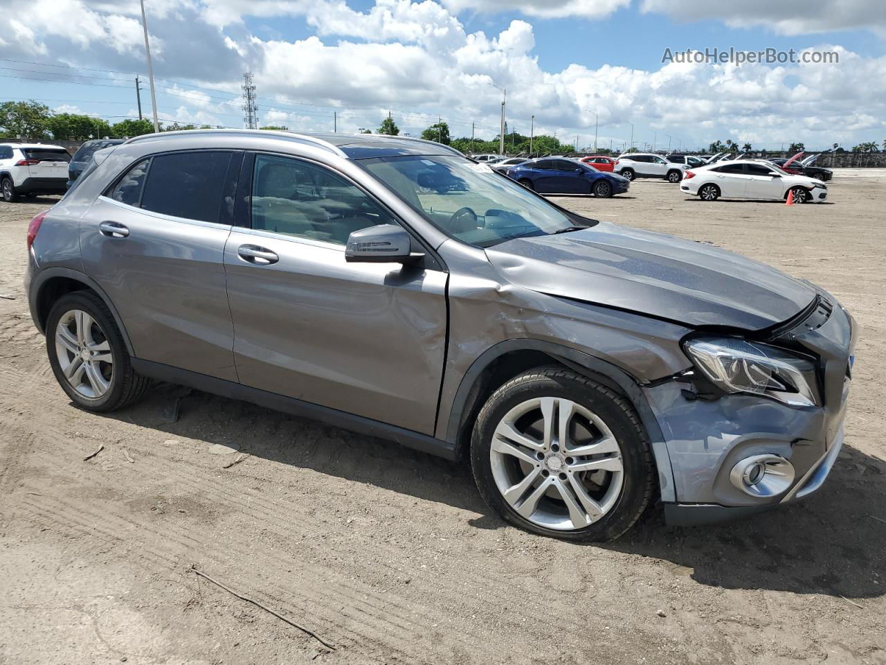 2019 Mercedes-benz Gla 250 Silver vin: WDCTG4EB6KJ577942