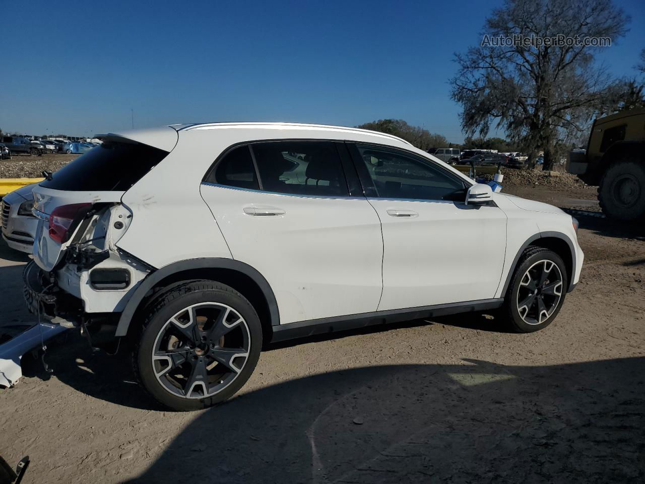 2019 Mercedes-benz Gla 250 White vin: WDCTG4EB6KJ586012