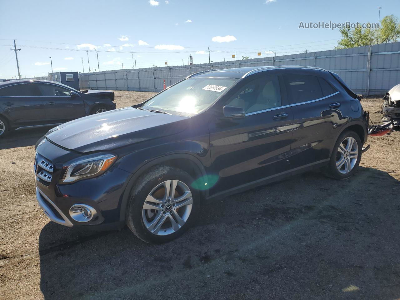 2019 Mercedes-benz Gla 250 Blue vin: WDCTG4EB6KU000911