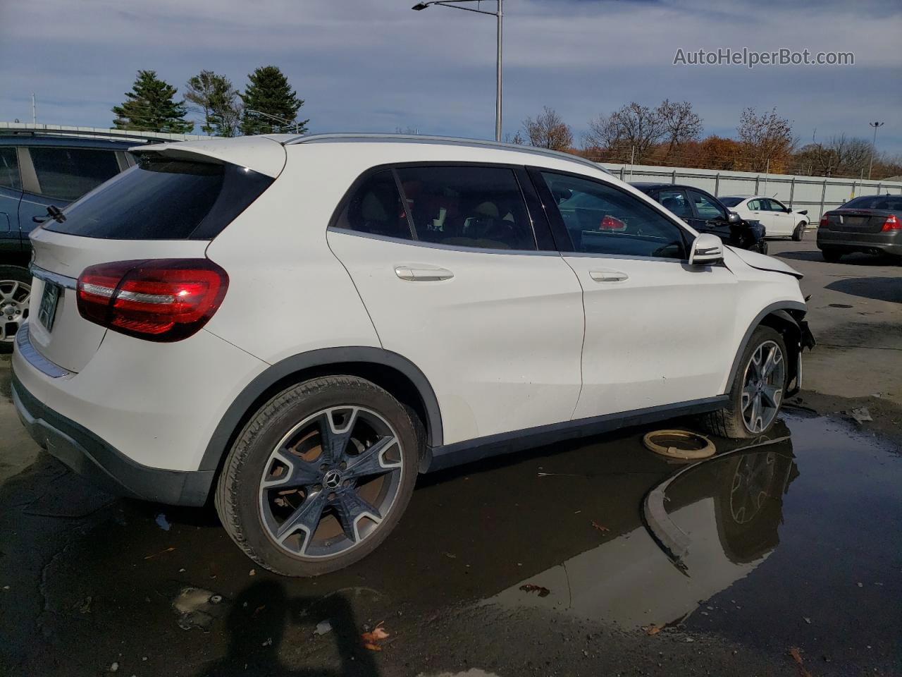 2019 Mercedes-benz Gla 250 Белый vin: WDCTG4EB7KJ549552