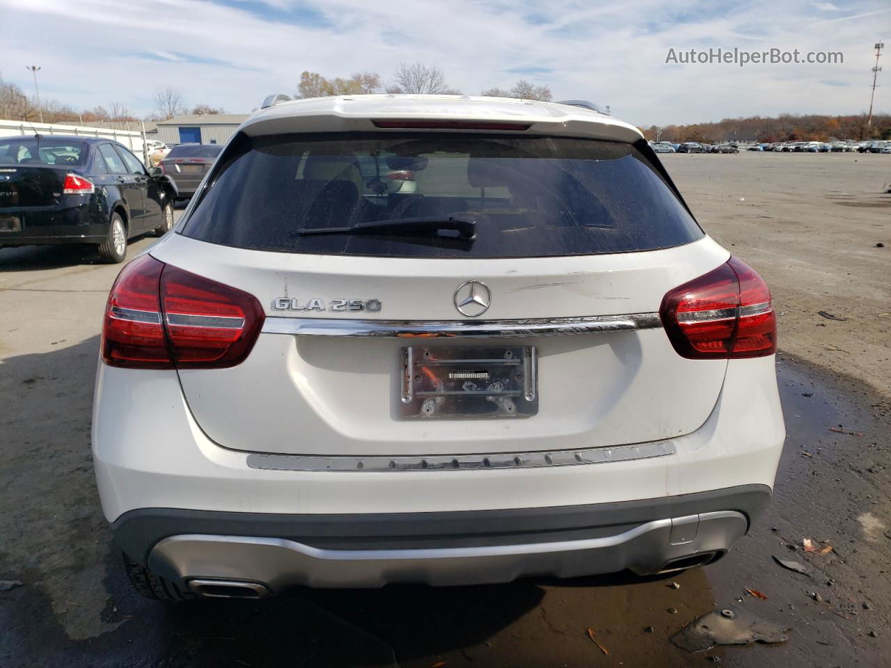 2019 Mercedes-benz Gla 250 White vin: WDCTG4EB7KJ549552