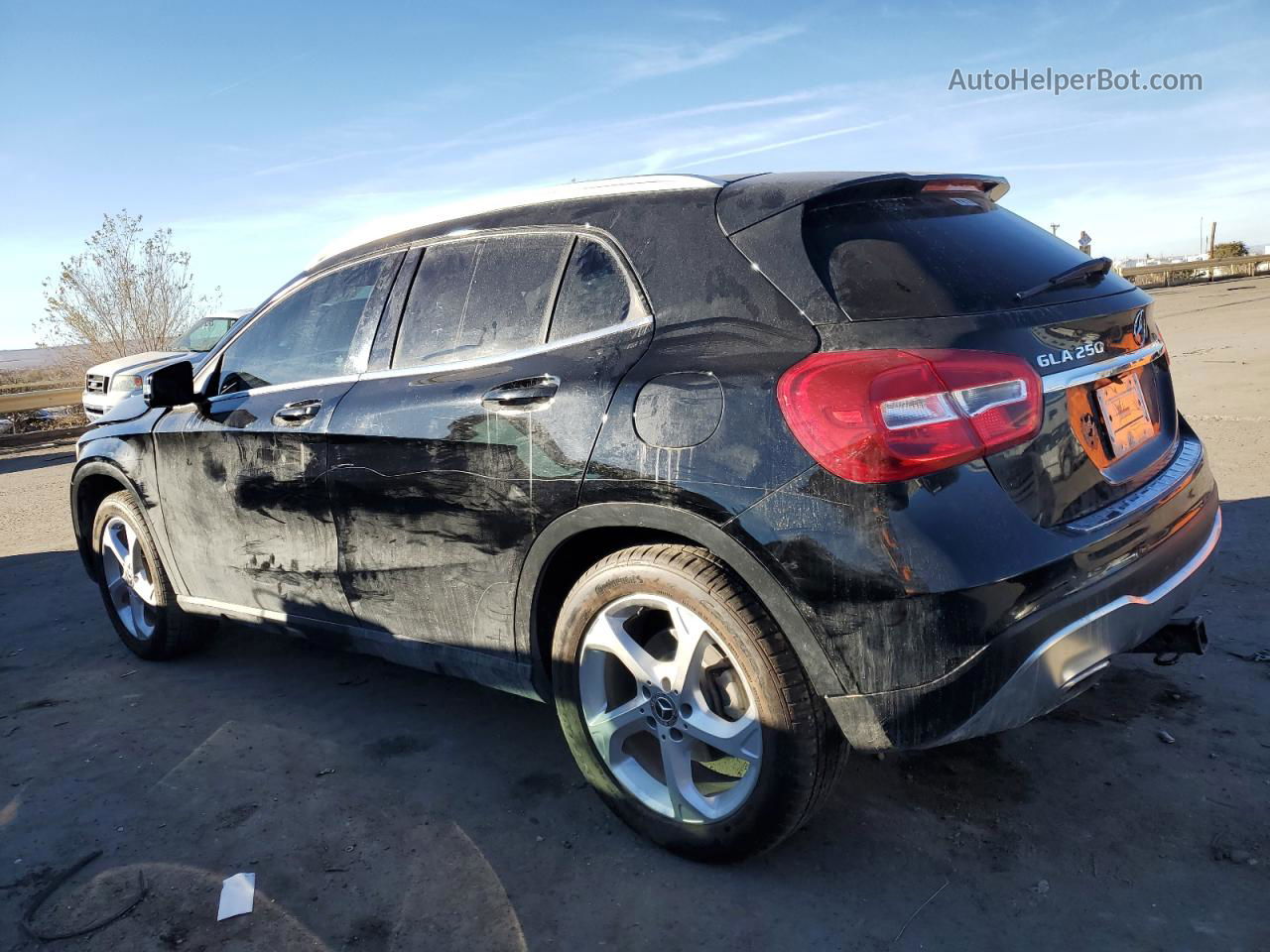 2019 Mercedes-benz Gla 250 Black vin: WDCTG4EB7KJ574449