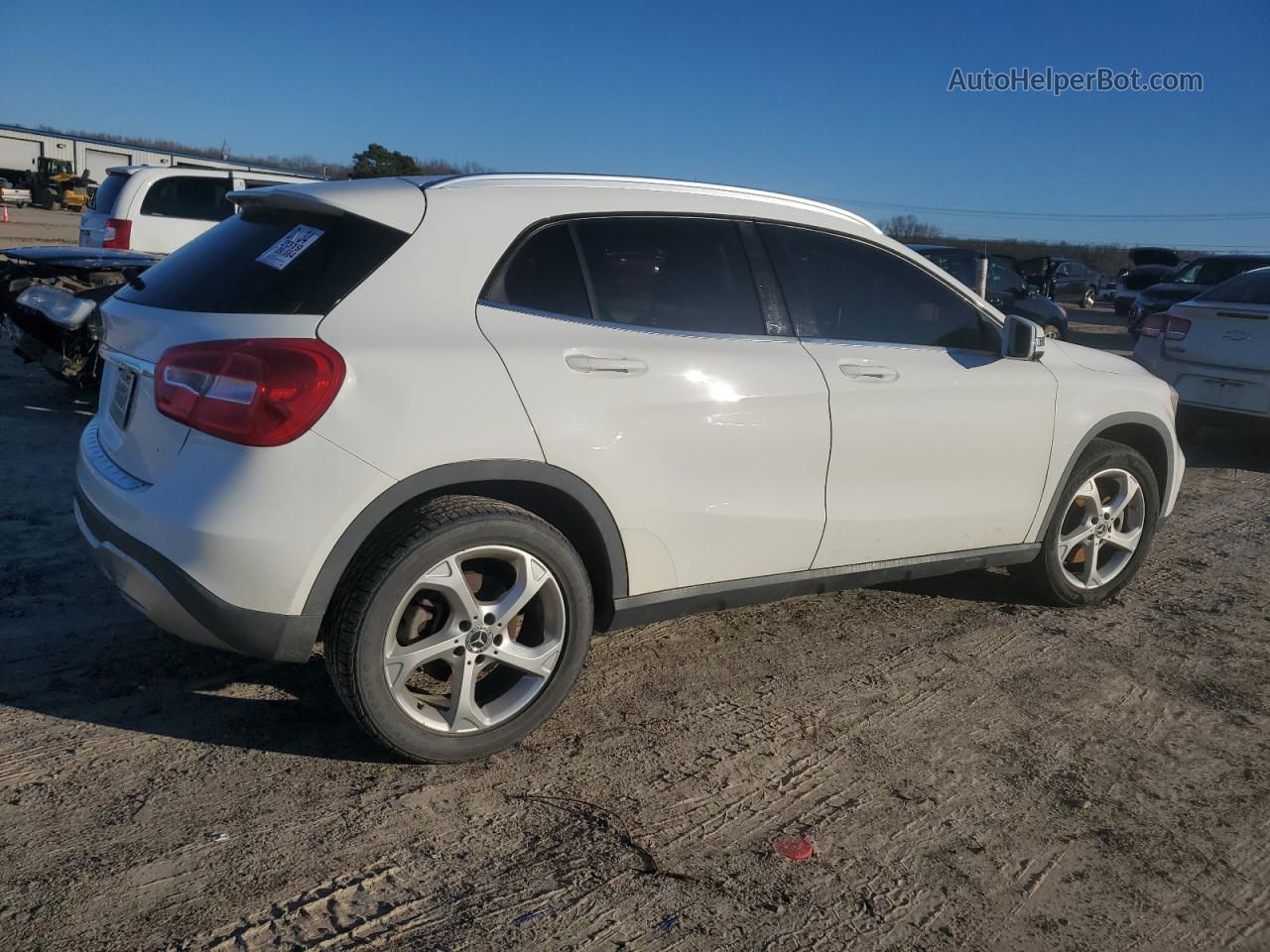 2019 Mercedes-benz Gla 250 White vin: WDCTG4EB7KJ575293