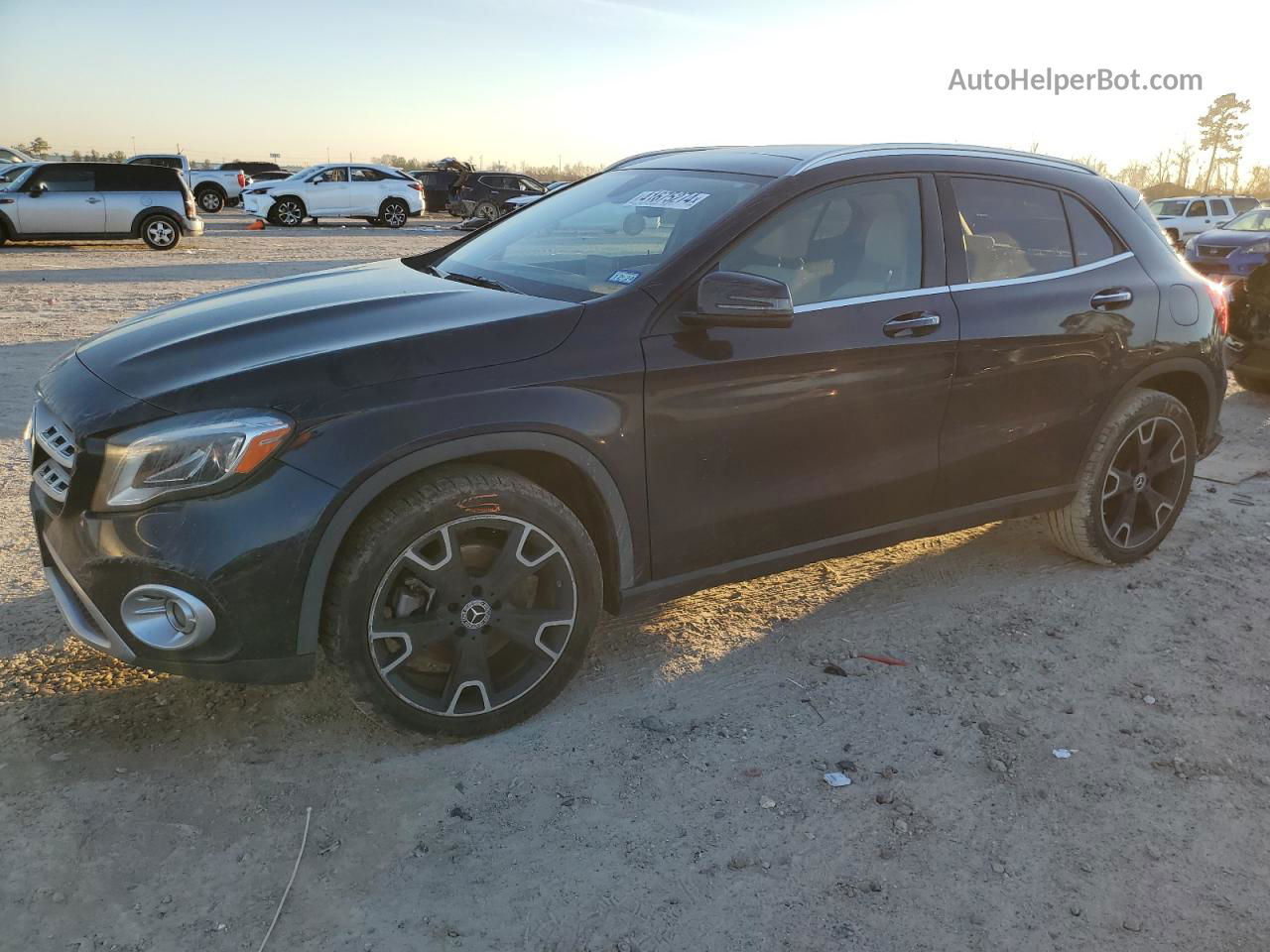 2019 Mercedes-benz Gla 250 Blue vin: WDCTG4EB7KU006927