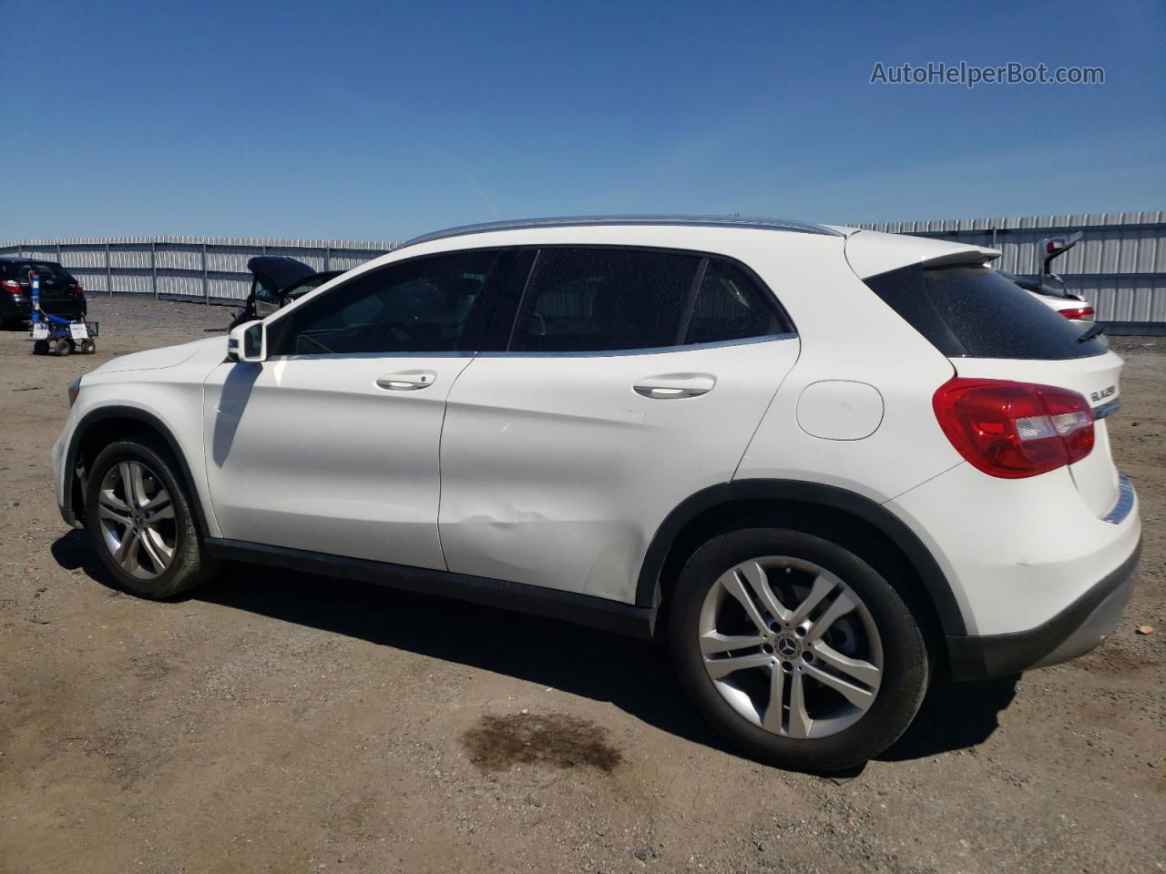 2019 Mercedes-benz Gla 250 White vin: WDCTG4EB7KU008886