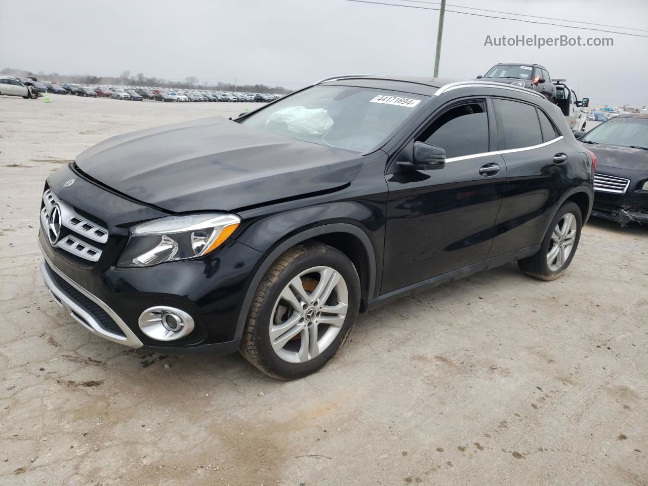 2019 Mercedes-benz Gla 250 Черный vin: WDCTG4EB8KJ580020