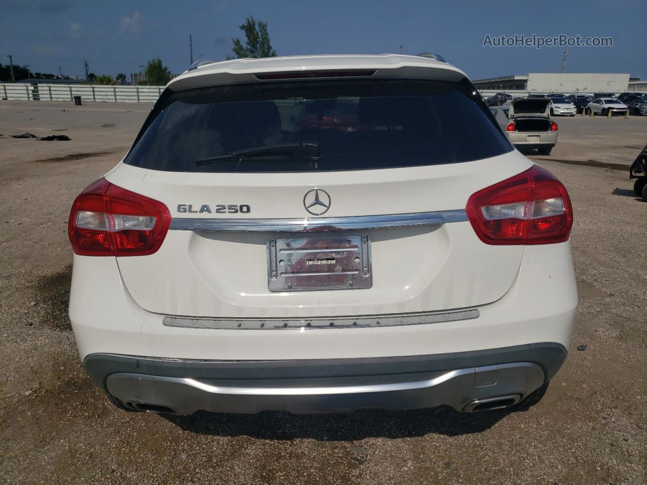 2019 Mercedes-benz Gla 250 White vin: WDCTG4EB8KU013191