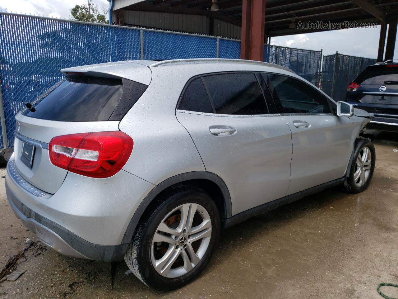 2019 Mercedes-benz Gla 250 Silver vin: WDCTG4EB9KU009716