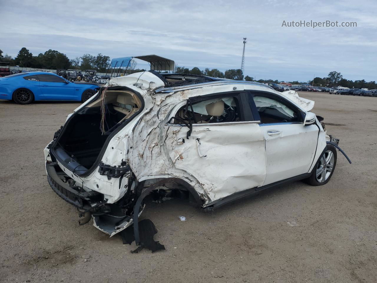 2019 Mercedes-benz Gla 250 4matic White vin: WDCTG4GB0KU004661