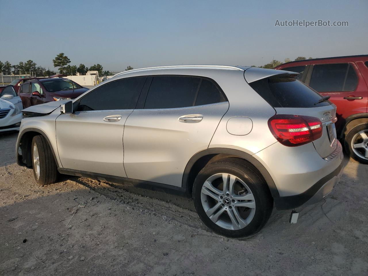 2019 Mercedes-benz Gla 250 4matic Серебряный vin: WDCTG4GB5KU004350