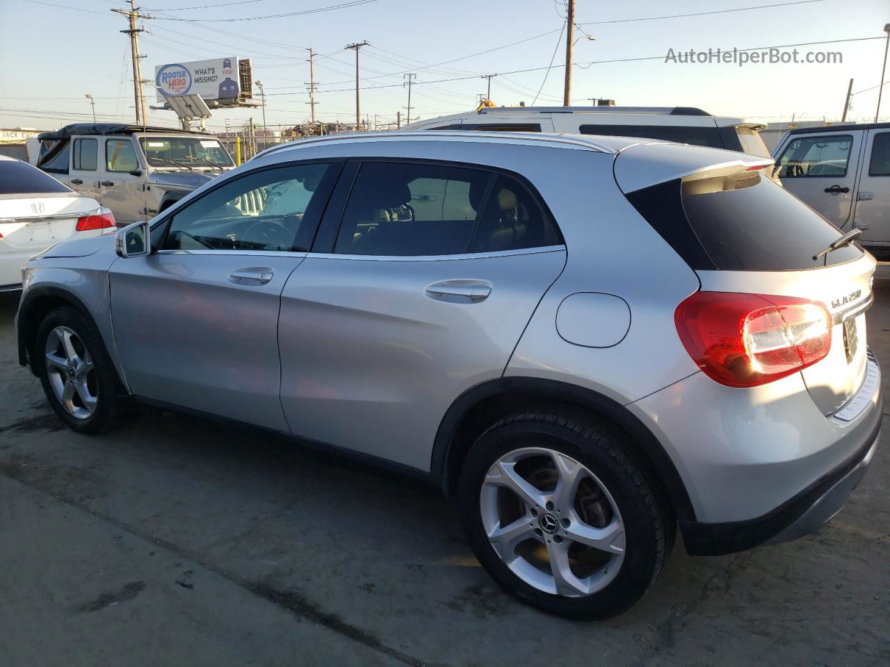 2019 Mercedes-benz Gla 250 4matic Silver vin: WDCTG4GB6KU009251