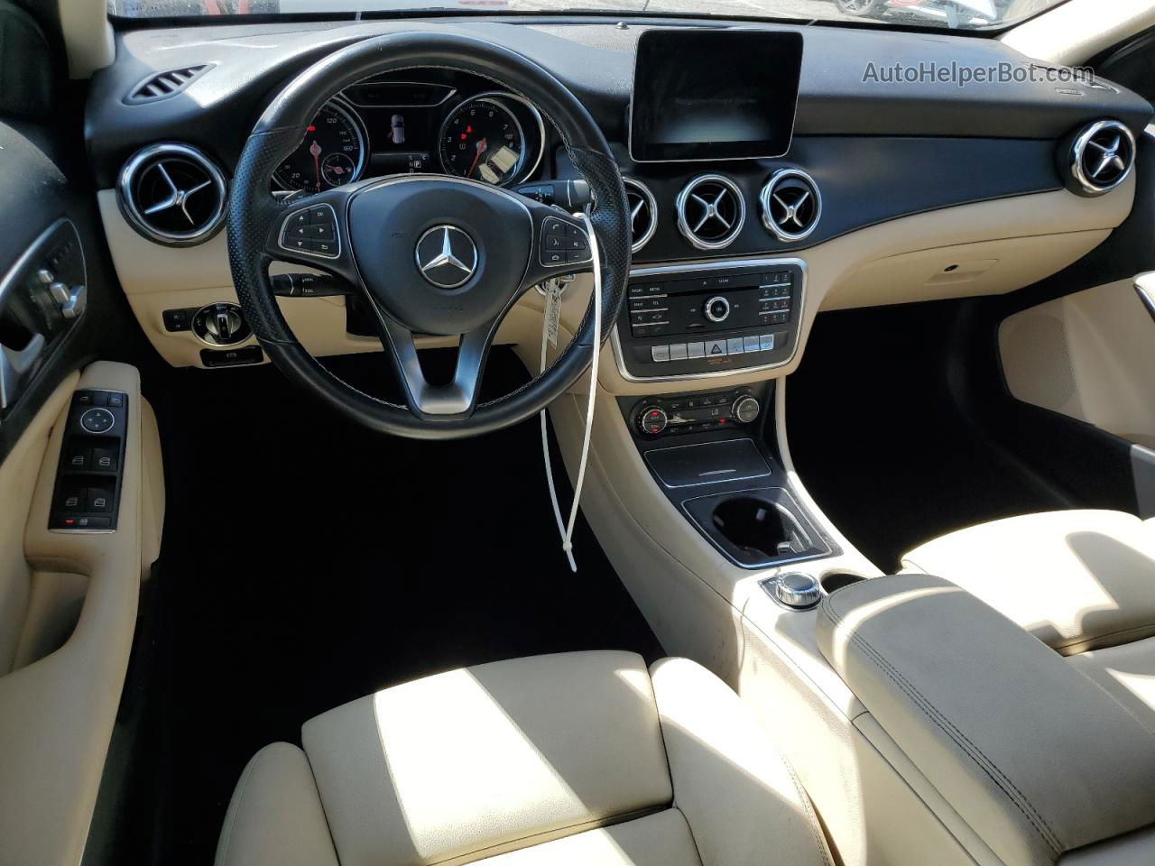 2019 Mercedes-benz Gla 250 4matic White vin: WDCTG4GB7KU004673