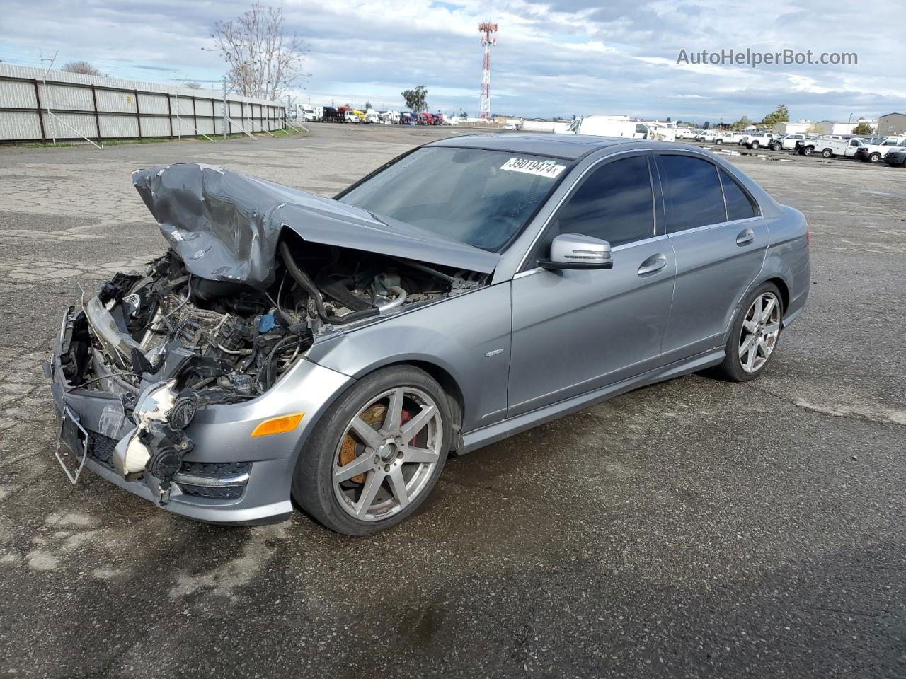 2012 Mercedes-benz C 250 Gray vin: WDDGF4HB0CA673756