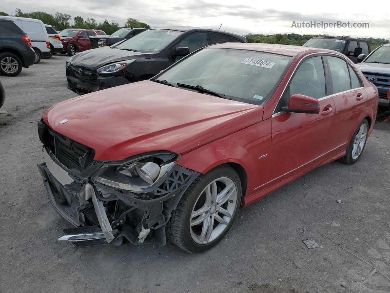 2012 Mercedes-benz C 250 Red vin: WDDGF4HB1CR202829