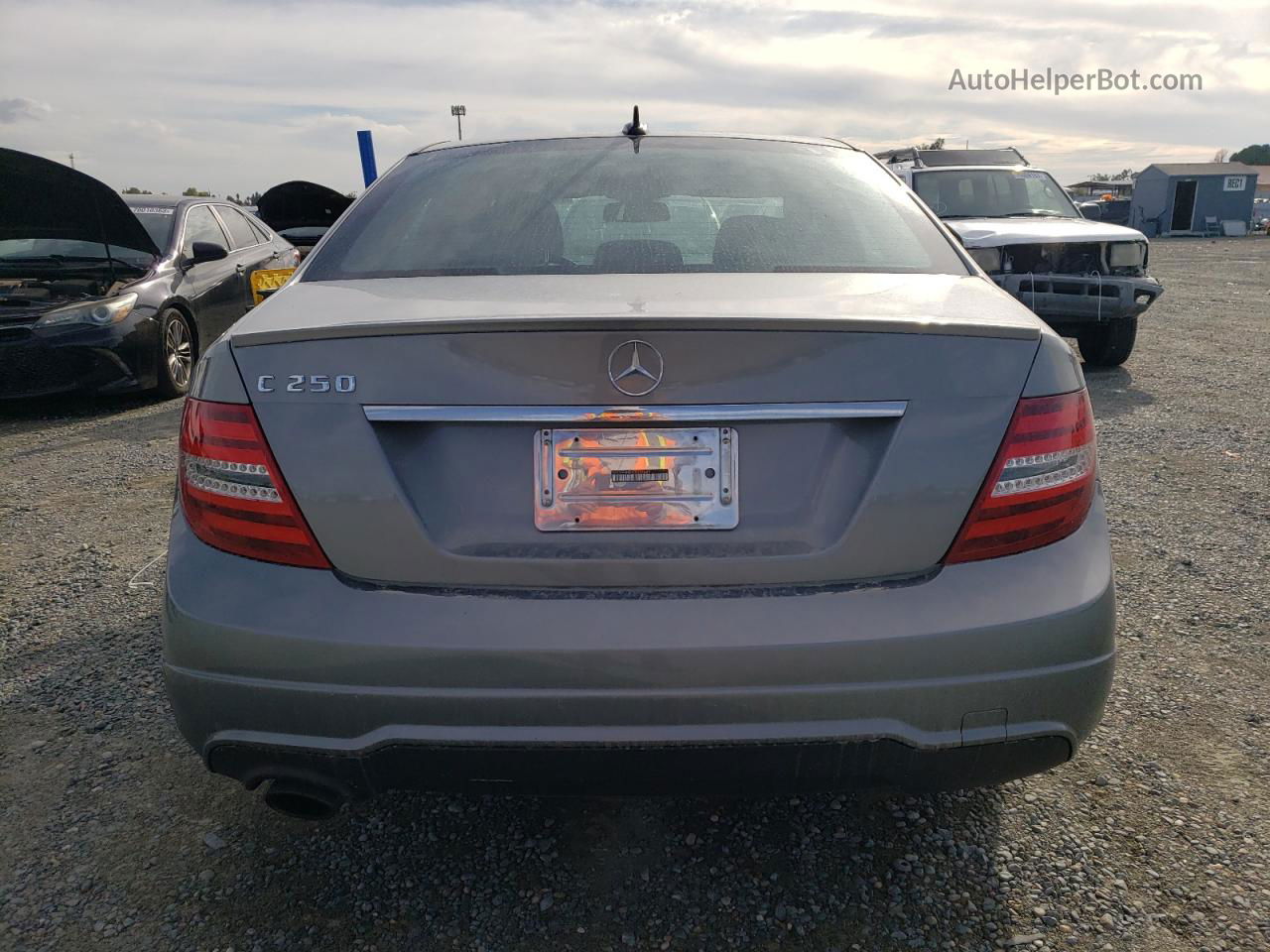 2012 Mercedes-benz C 250 Серебряный vin: WDDGF4HB1CR237449