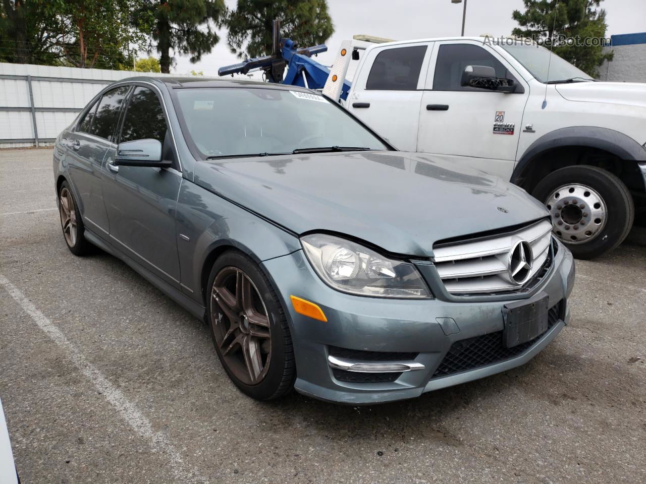 2012 Mercedes-benz C 250 Teal vin: WDDGF4HB2CA609590