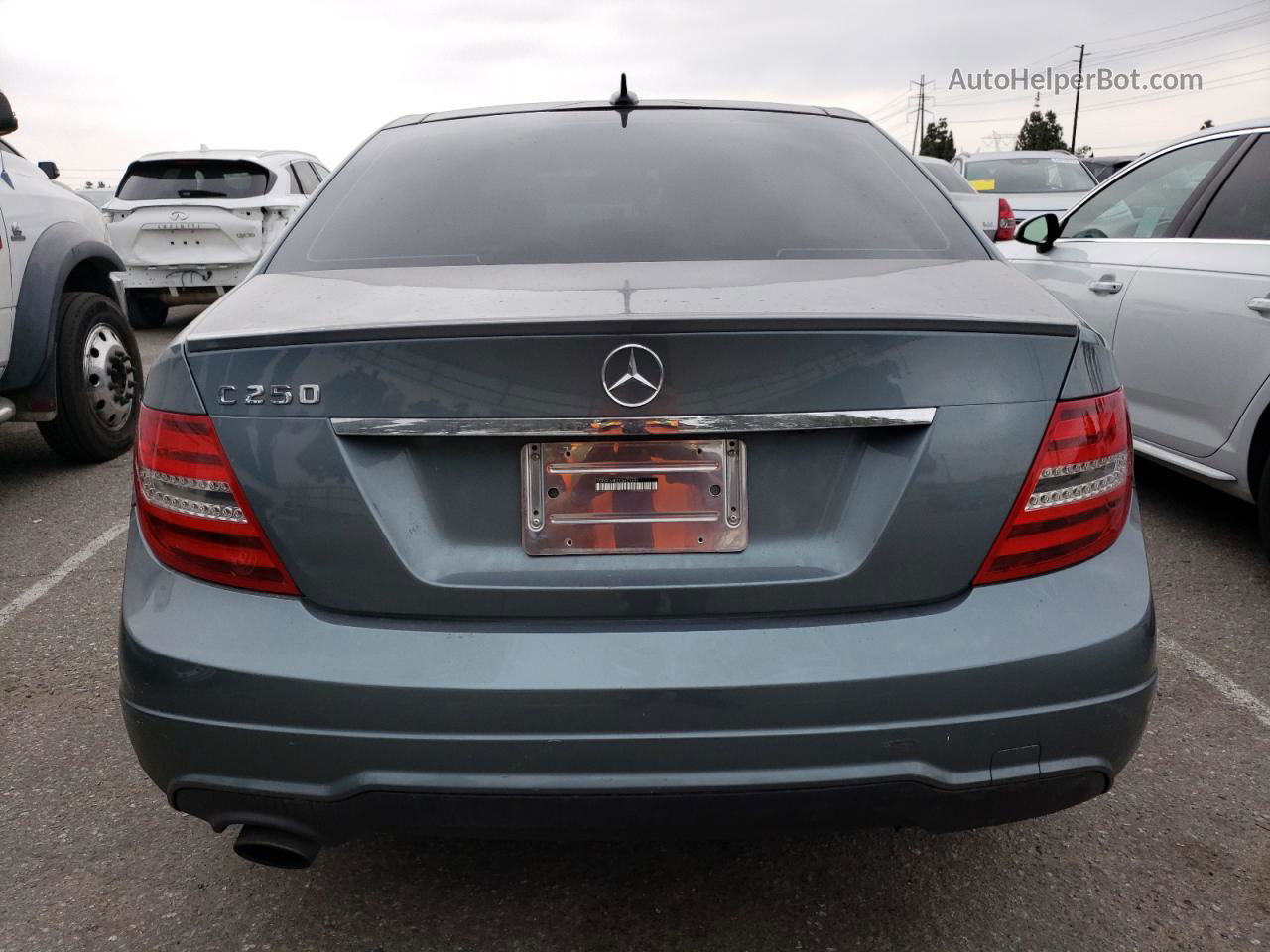 2012 Mercedes-benz C 250 Teal vin: WDDGF4HB2CA609590