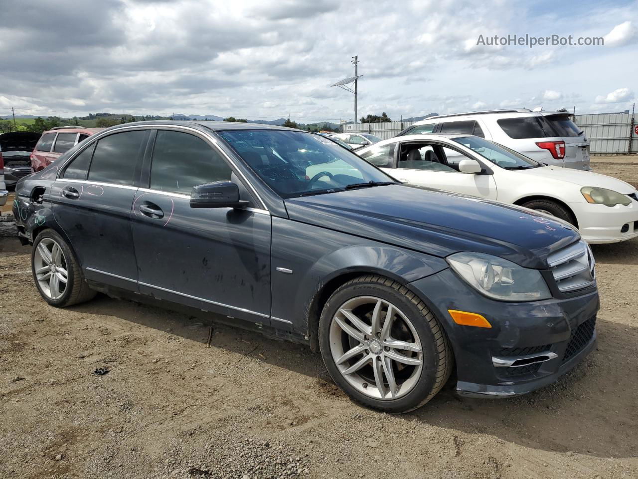 2012 Mercedes-benz C 250 Черный vin: WDDGF4HB2CA679350