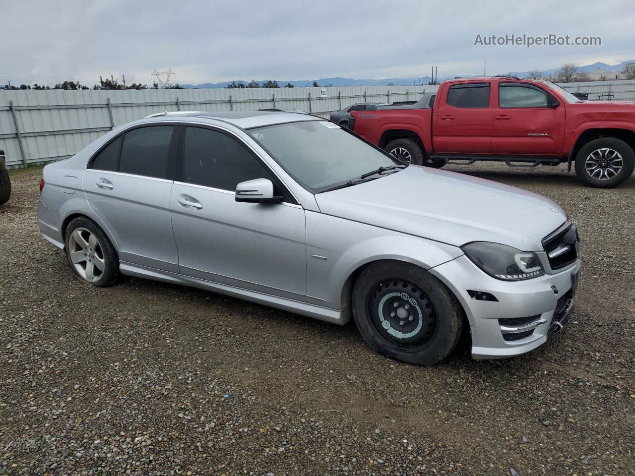 2012 Mercedes-benz C 250 Серебряный vin: WDDGF4HB3CR225237