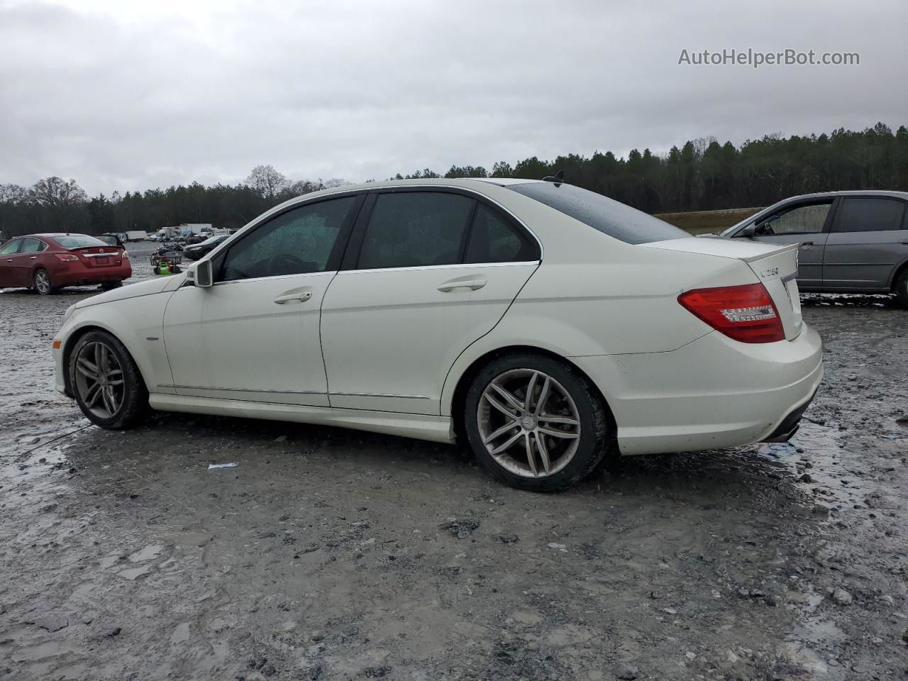 2012 Mercedes-benz C 250 White vin: WDDGF4HB4CR218359