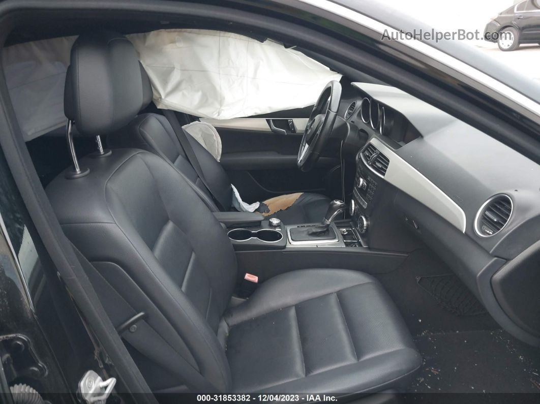 2014 Mercedes-benz C 250 Sport/luxury Черный vin: WDDGF4HB4ER314267