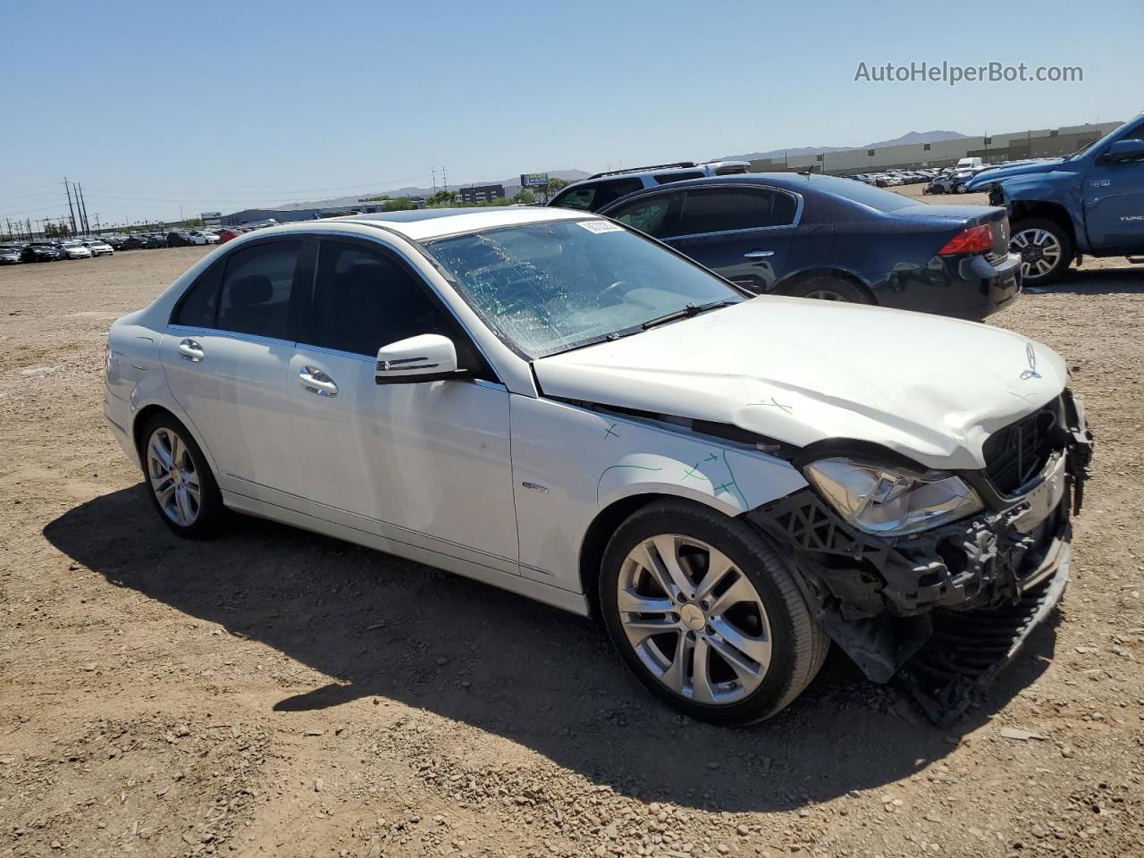 2012 Mercedes-benz C 250 White vin: WDDGF4HB6CA605039