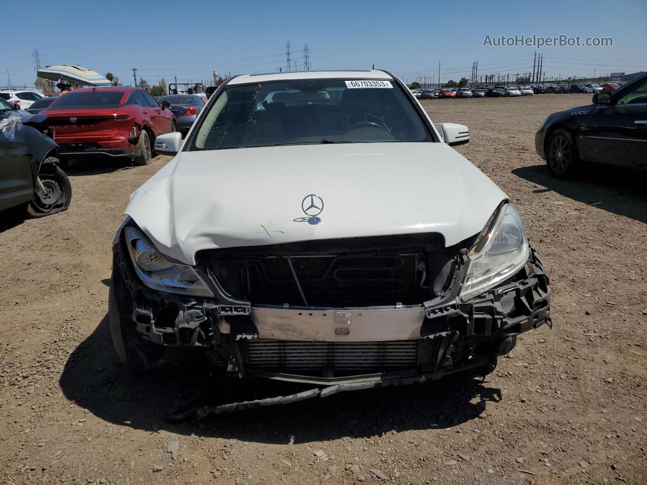 2012 Mercedes-benz C 250 White vin: WDDGF4HB6CA605039