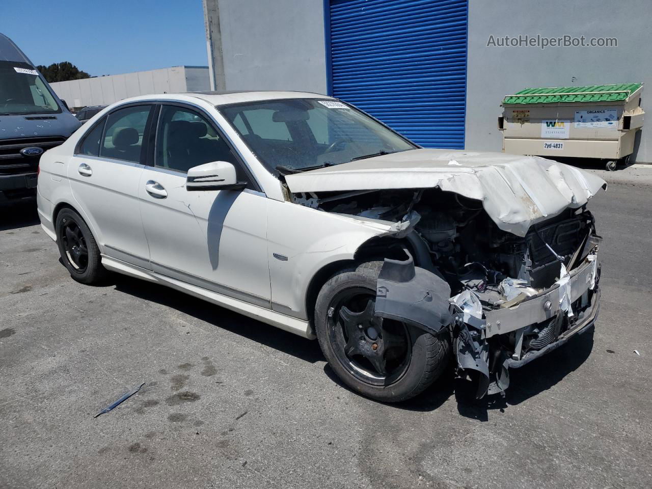 2012 Mercedes-benz C 250 White vin: WDDGF4HB7CA609990