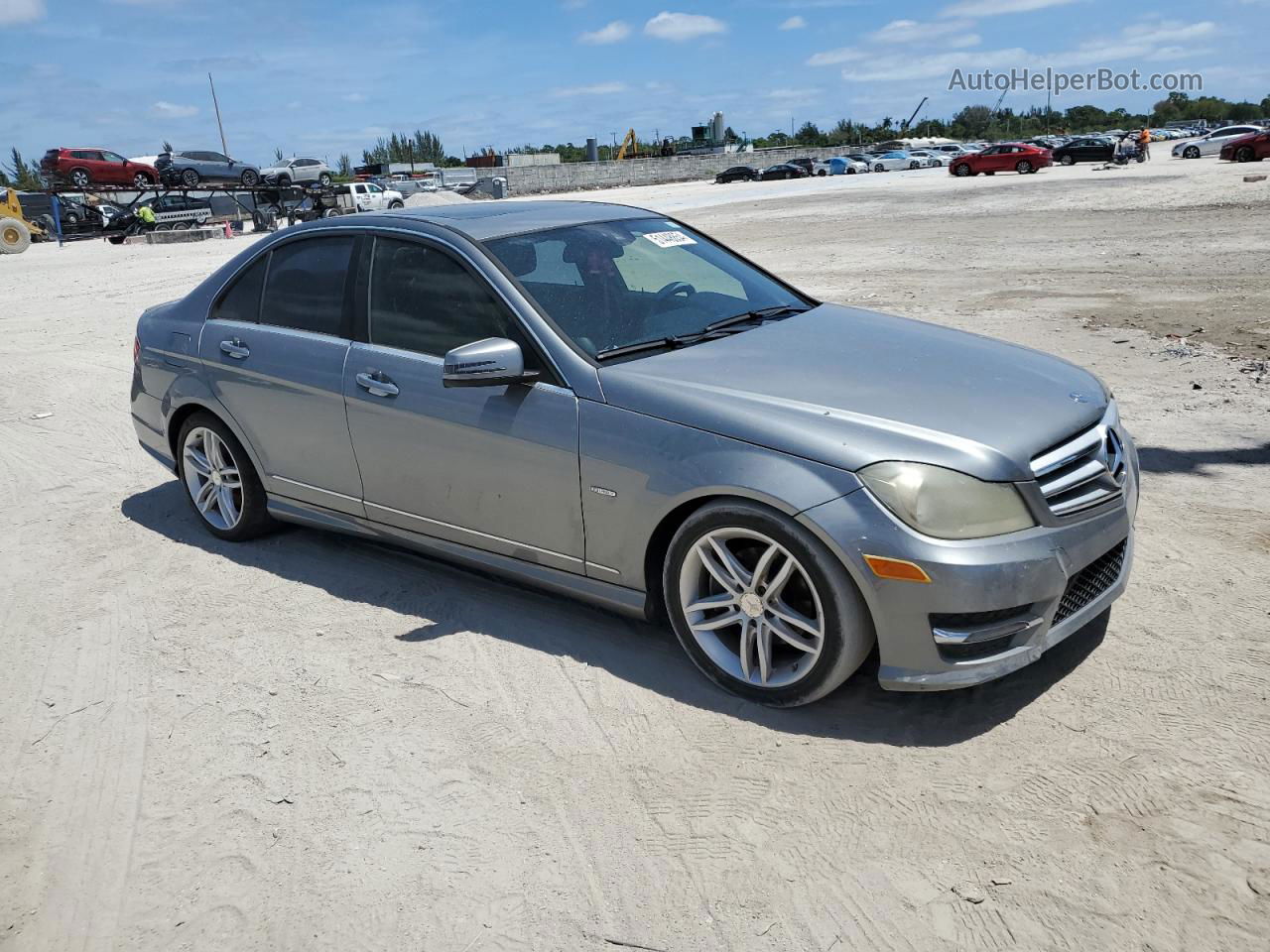 2012 Mercedes-benz C 250 Серебряный vin: WDDGF4HB7CA627406