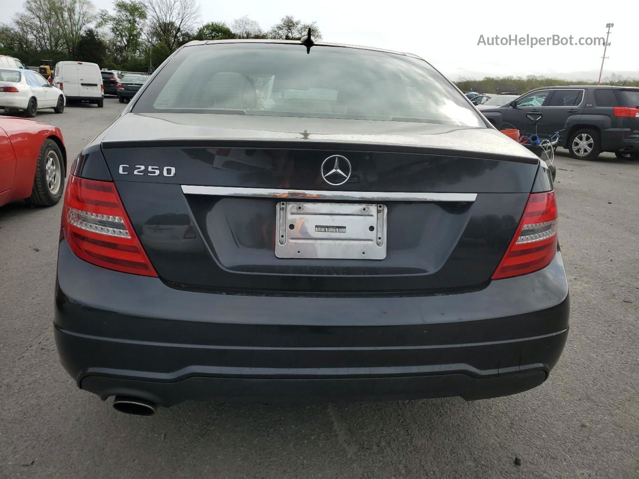 2012 Mercedes-benz C 250 Черный vin: WDDGF4HB7CR222194