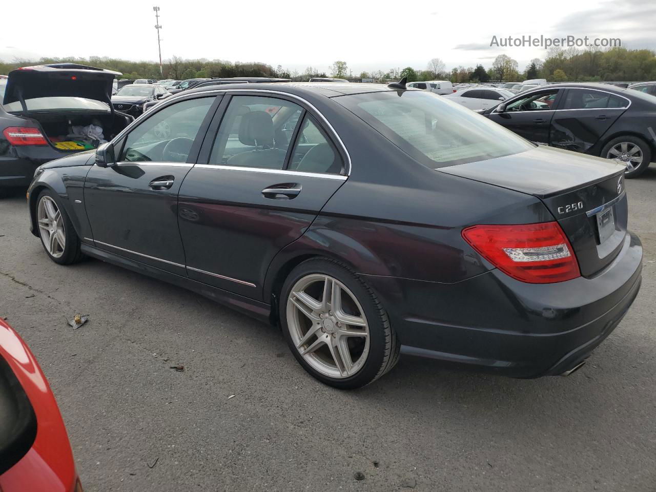 2012 Mercedes-benz C 250 Черный vin: WDDGF4HB7CR222194