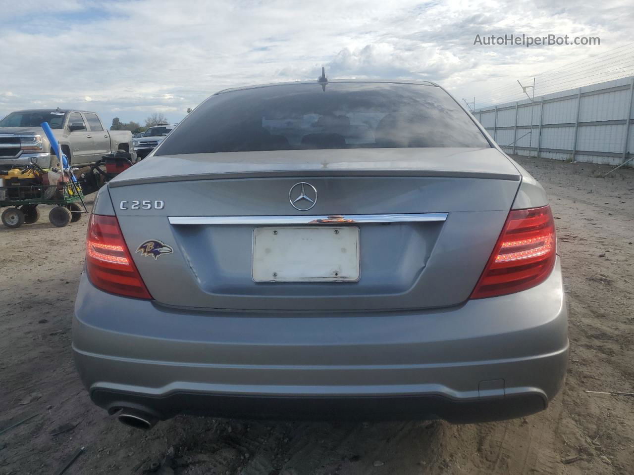 2012 Mercedes-benz C 250 Gray vin: WDDGF4HB8CA614650