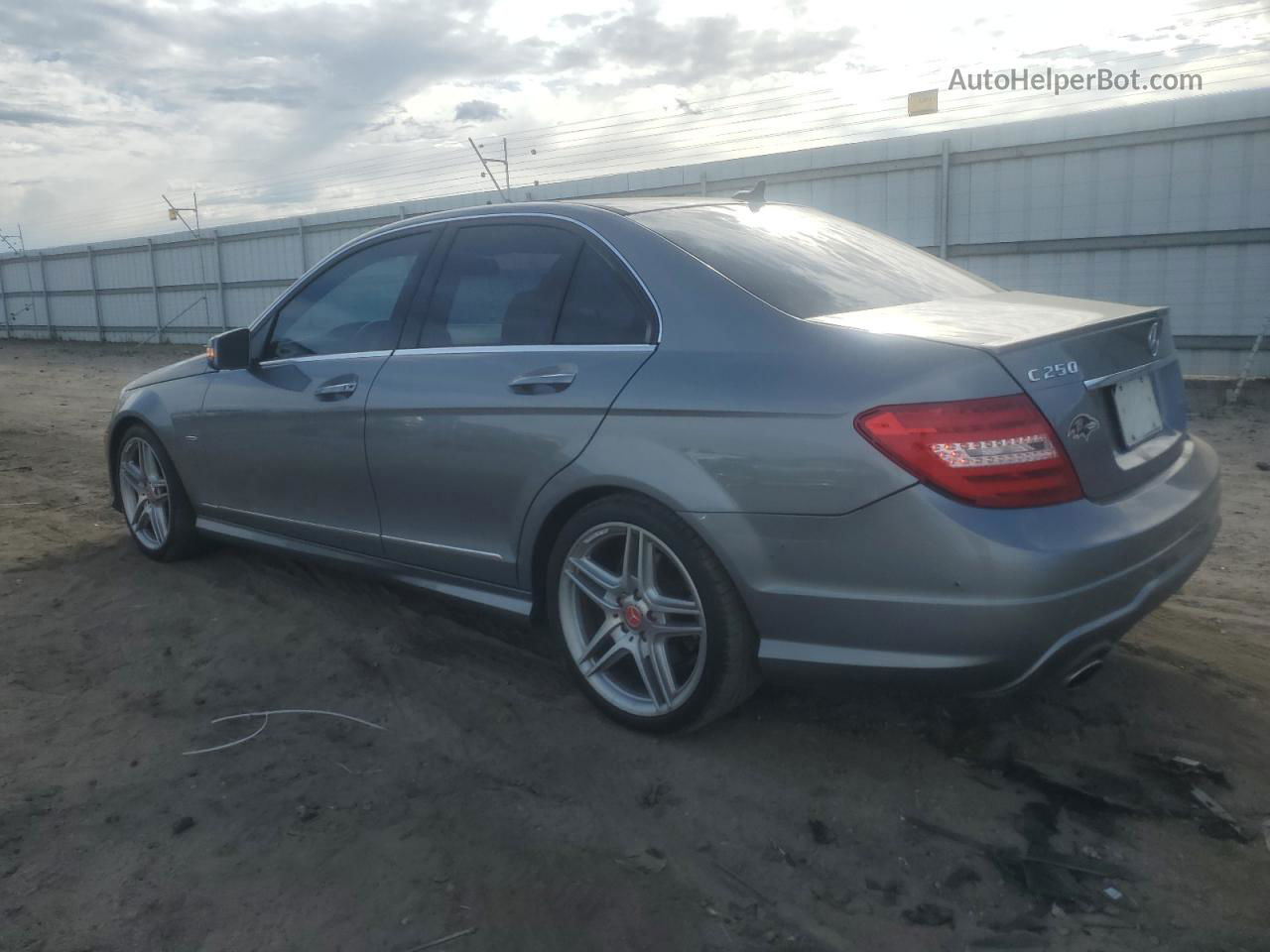 2012 Mercedes-benz C 250 Gray vin: WDDGF4HB8CA614650