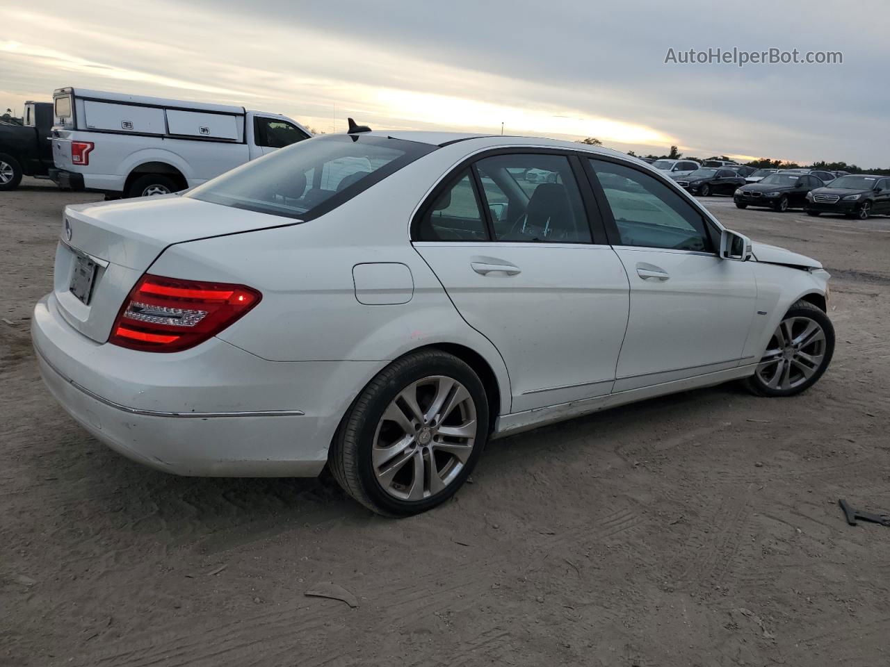 2012 Mercedes-benz C 250 White vin: WDDGF4HB8CR199654