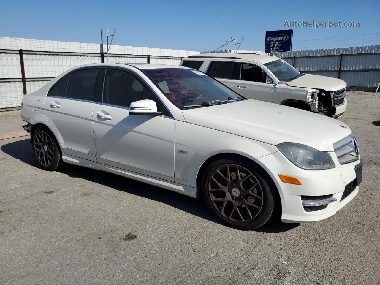 2012 Mercedes-benz C 250 White vin: WDDGF4HB8CR214749